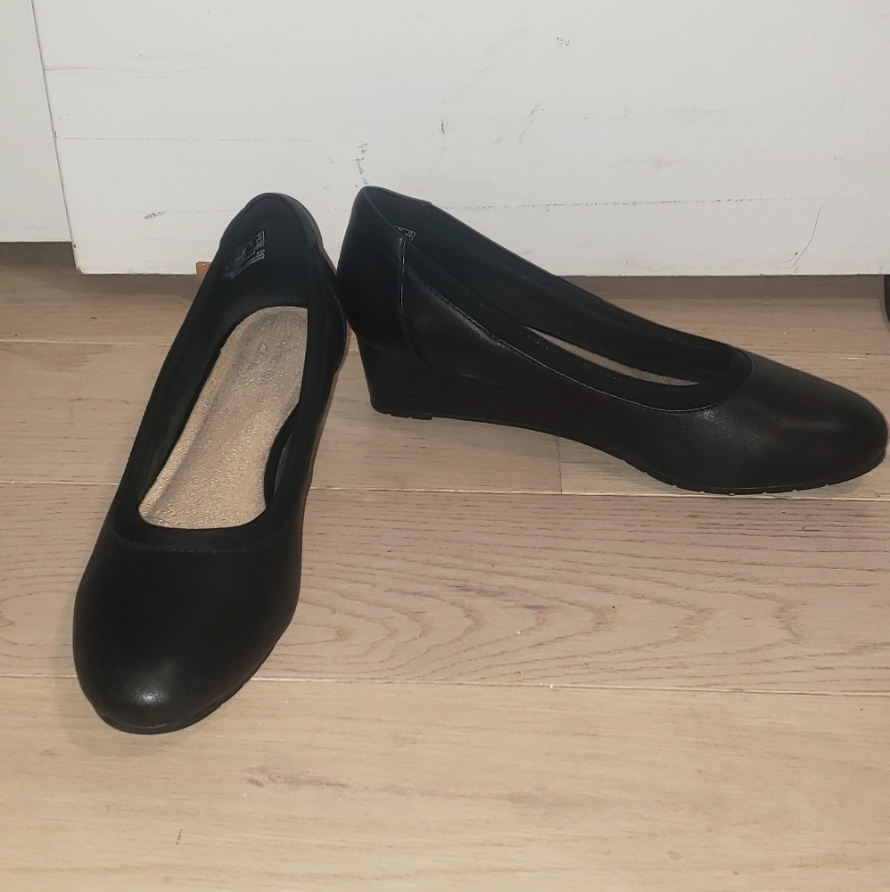Clarks Black Wedges